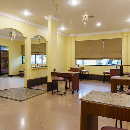 Reddoorz Plus Near Ancol-3